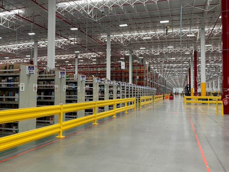Abre Amazon nuevo centro en México