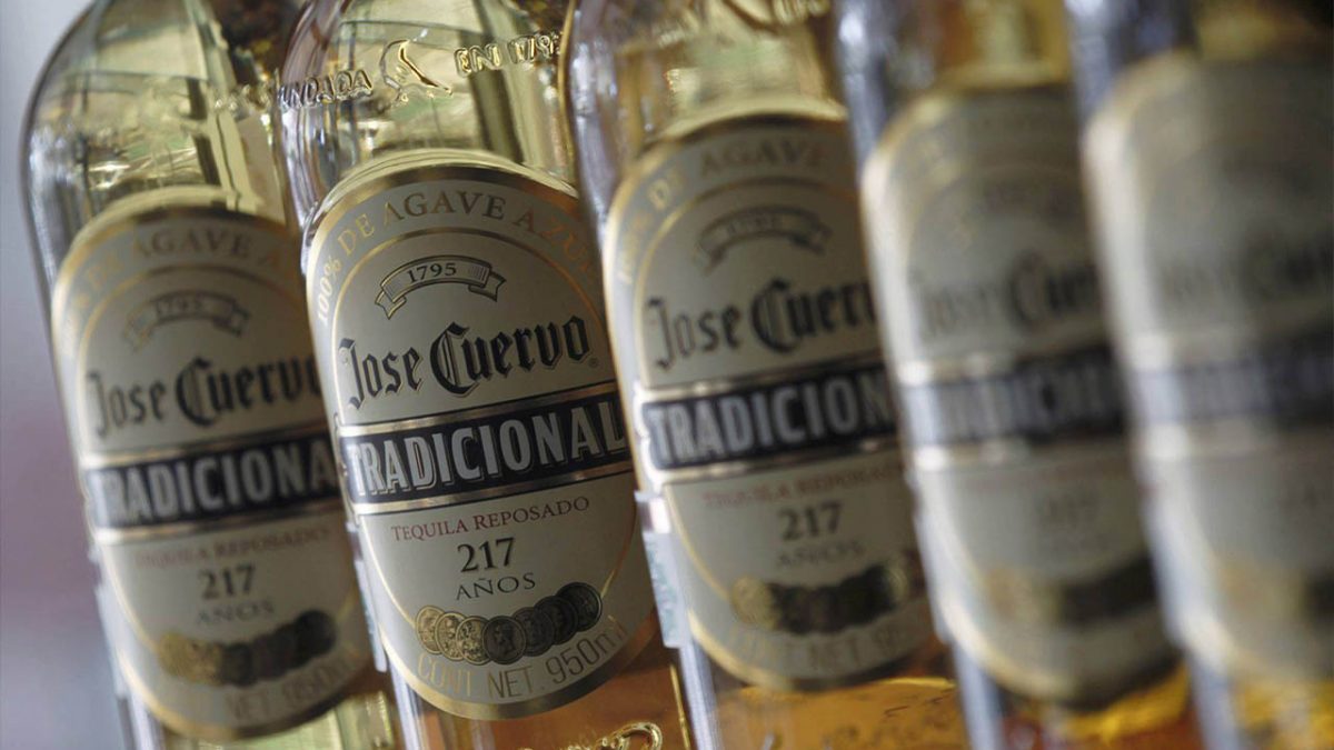 Caen ventas de José Cuervo en EU