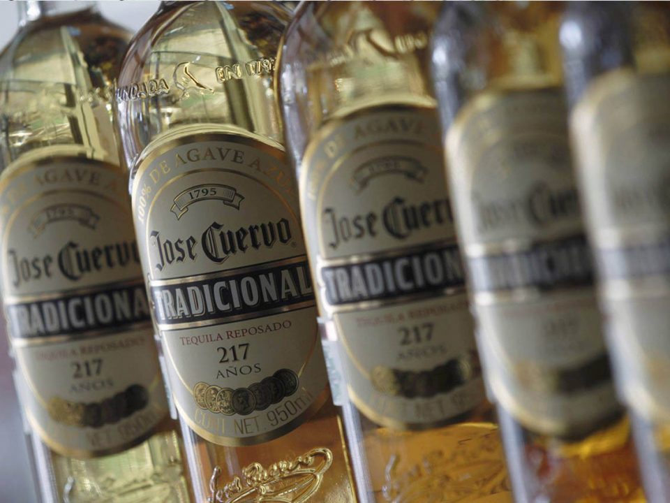 Caen ventas de José Cuervo en EU