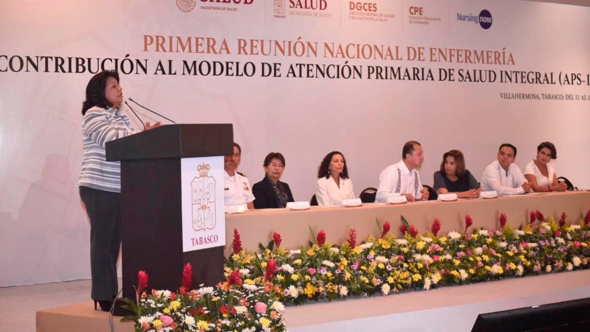 Para mejorar la atención primaria, se realiza la 'Primera Reunión Nacional de Enfermería'