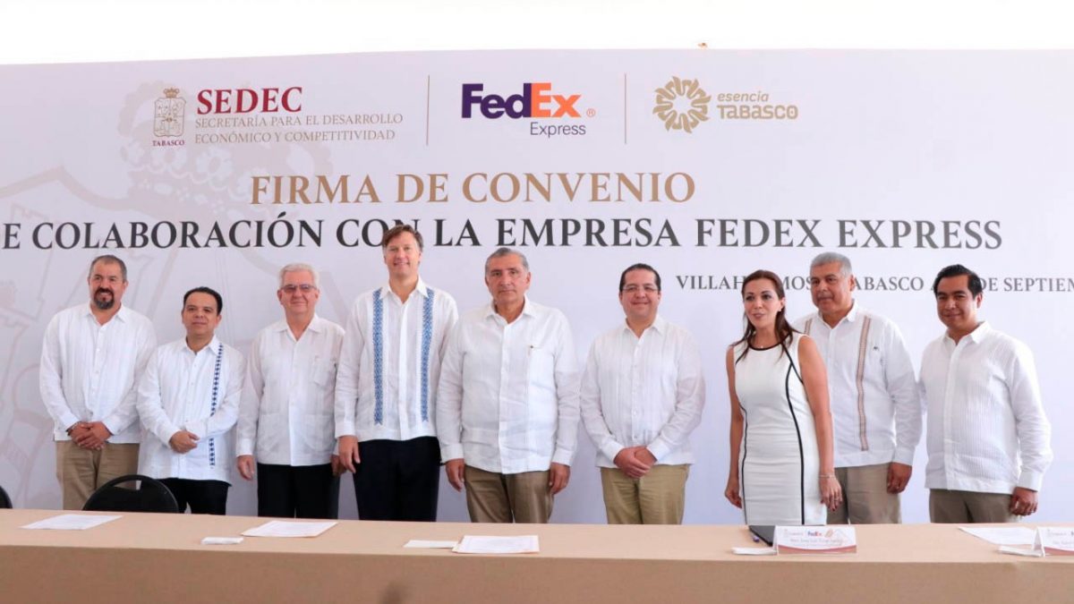 Buscan SEDEC y FedEx, promover a las empresas estatales en el extranjero