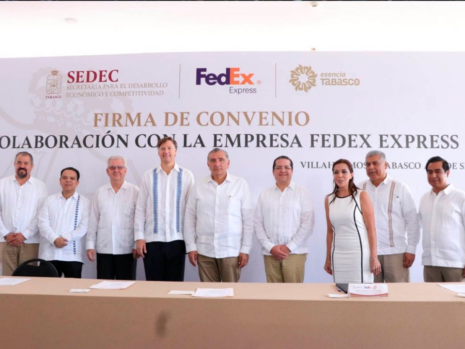 Buscan SEDEC y FedEx, promover a las empresas estatales en el extranjero